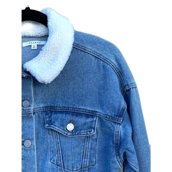 PacSun Faux Fur Sherpa Collar Cropped Denim Trucker Jacket NWT Small - Picture 3 of 6